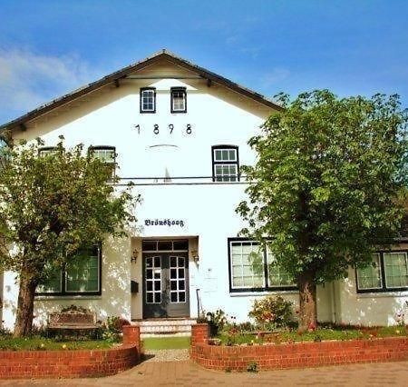 Appartement-5-Mit-Suedbalkon-In-Strandnaher-Lage-Baederstil-Villa-In-Wenningstedt-Sylt Bagian luar foto